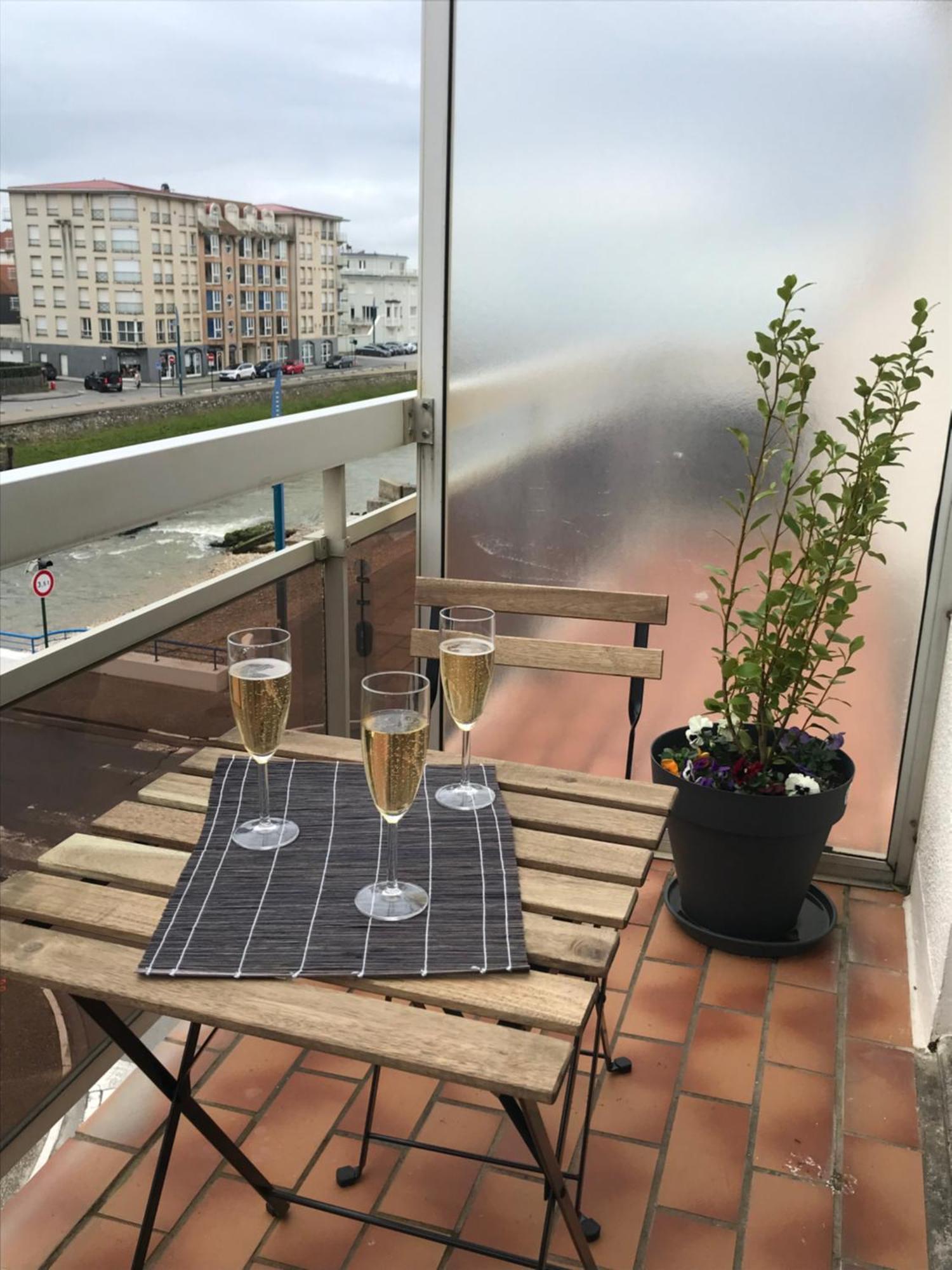 Une Jolie Vue - Appt 2 Pieces Vue Mer Balcon Sud ヴィムルー エクステリア 写真